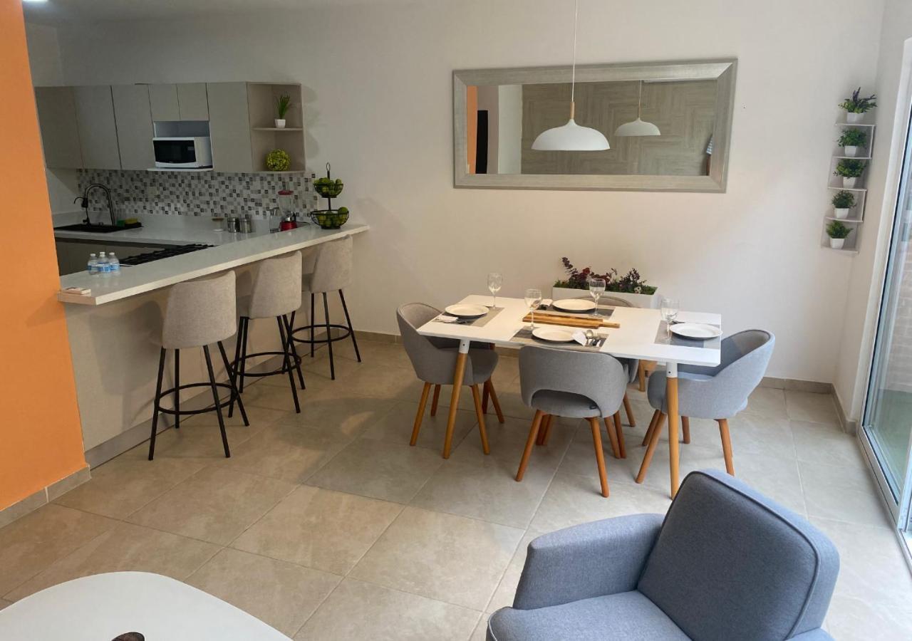 Casa Familiar En Condominio Privado Cerca De Playa Cancún Eksteriør billede
