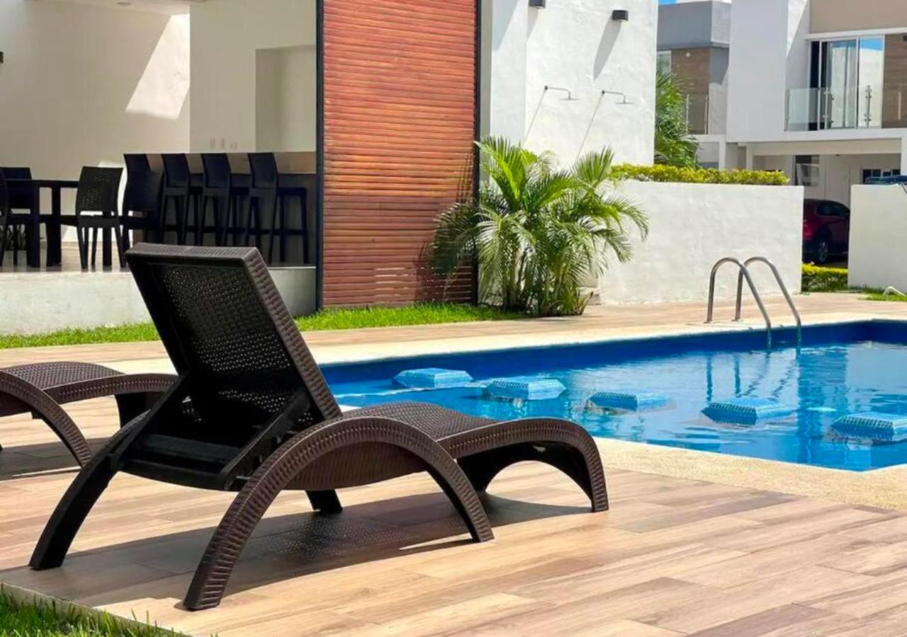 Casa Familiar En Condominio Privado Cerca De Playa Cancún Eksteriør billede