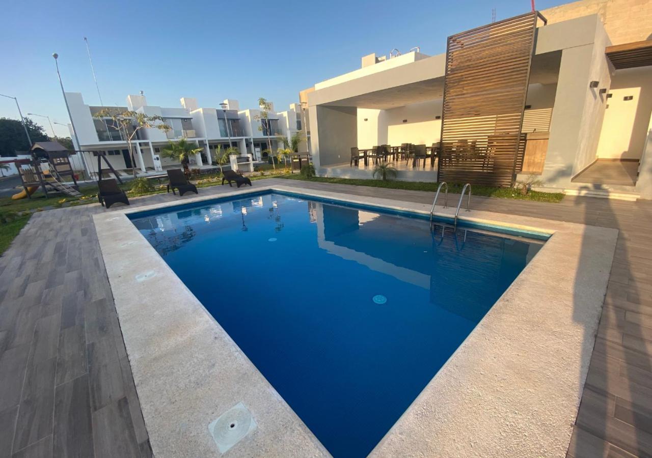 Casa Familiar En Condominio Privado Cerca De Playa Cancún Eksteriør billede